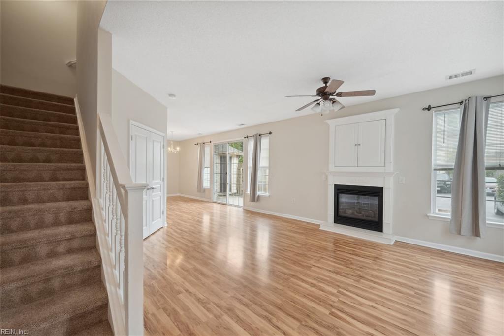 2412 Wessington Dr - 1